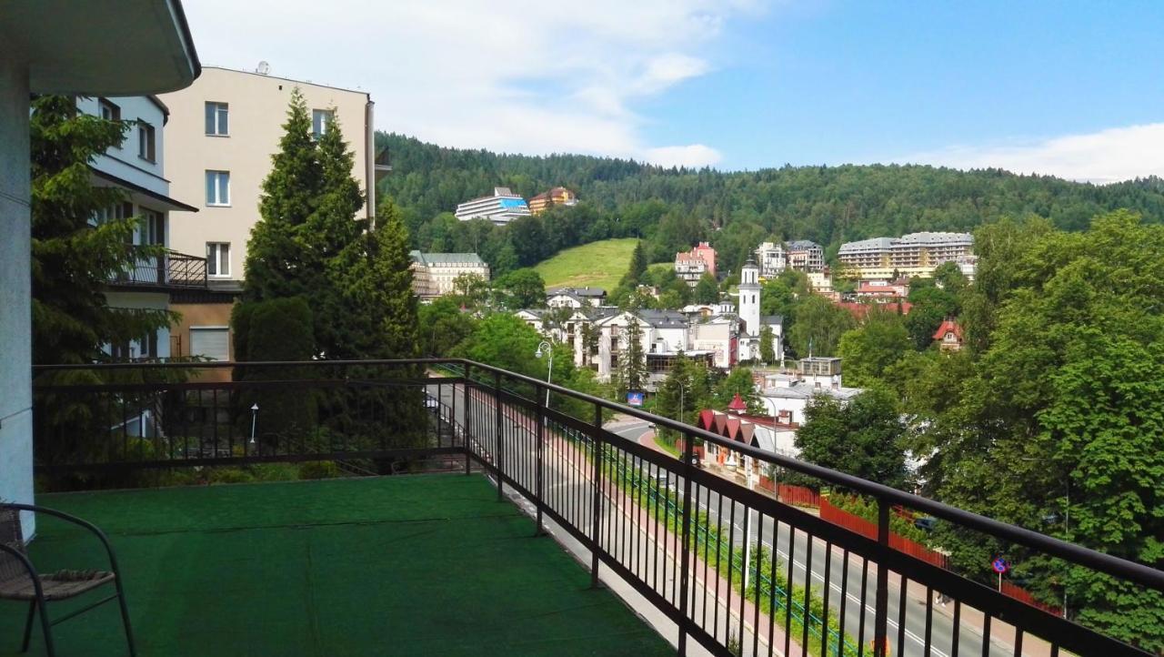 Bed and Breakfast Domy Wczasowe Tryumfy Krynica-Zdrój Exteriér fotografie
