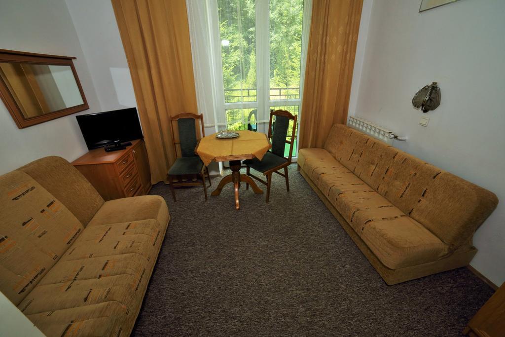 Bed and Breakfast Domy Wczasowe Tryumfy Krynica-Zdrój Pokoj fotografie