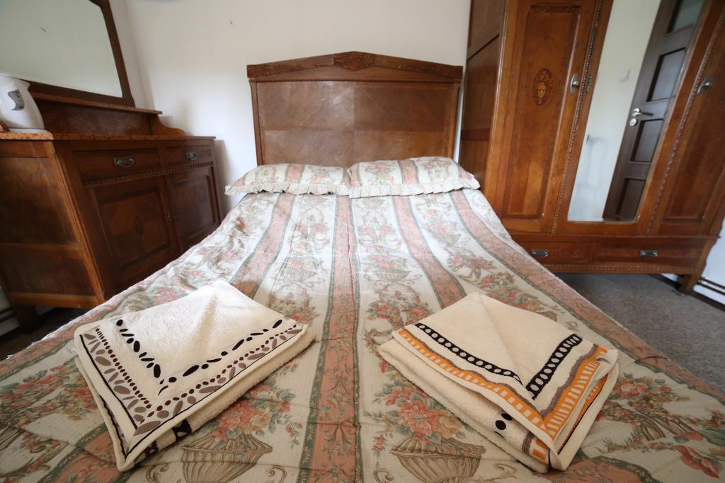 Bed and Breakfast Domy Wczasowe Tryumfy Krynica-Zdrój Pokoj fotografie