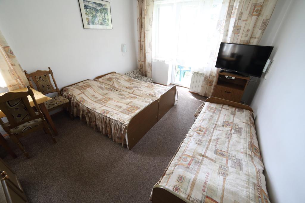 Bed and Breakfast Domy Wczasowe Tryumfy Krynica-Zdrój Pokoj fotografie